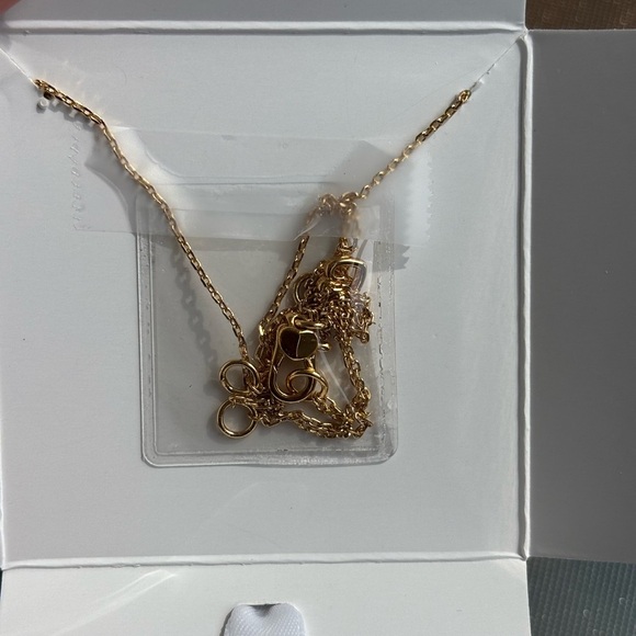 Kate Spade My Love Pavé Heart Pendant Necklace Gold Brand New KA675 - Picture 5 of 8